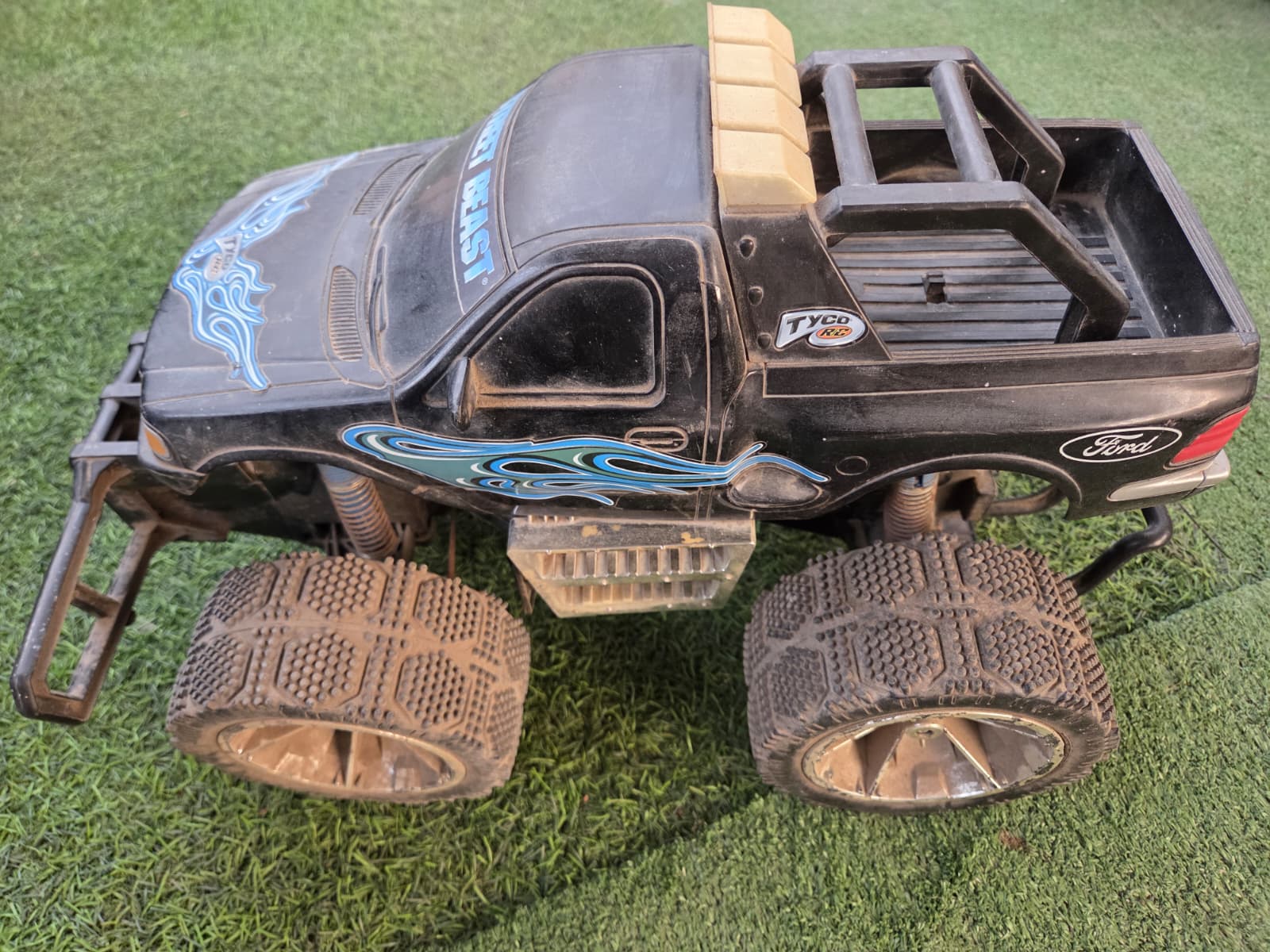 Tyco RC "Street Beast"