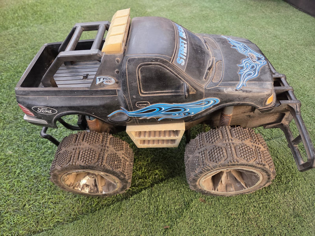 Tyco RC "Street Beast"