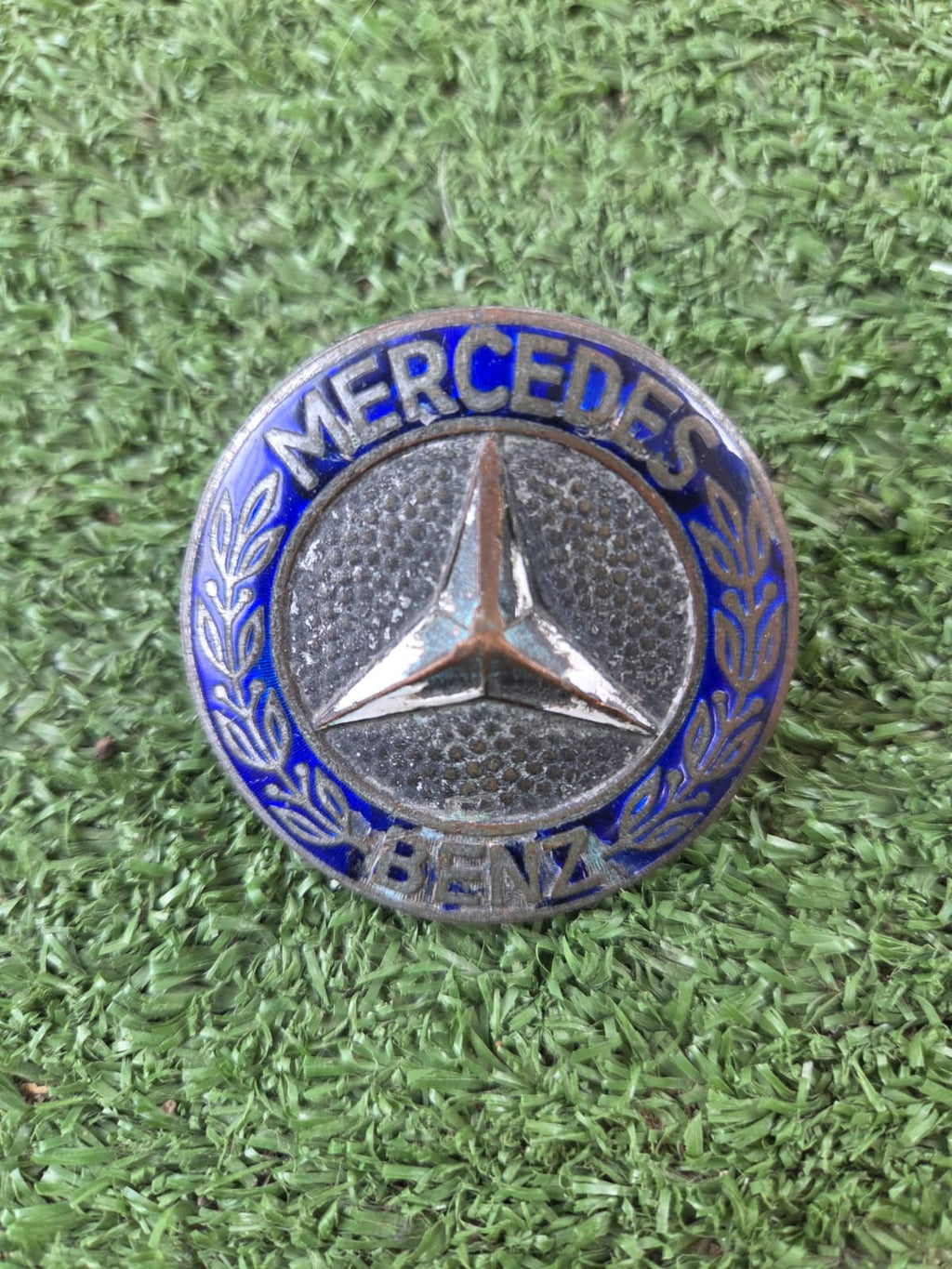 Emblema de metal de Mercedes-Benz